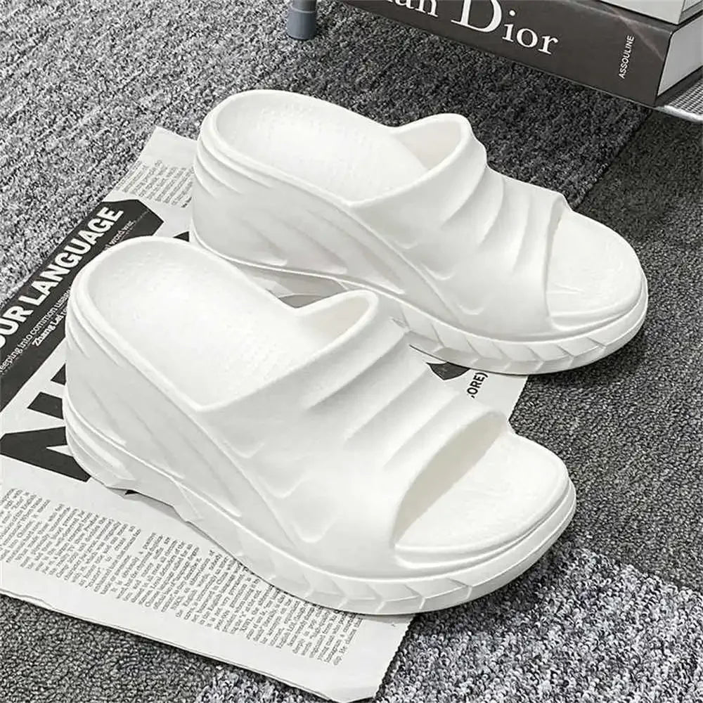 Chunky Fish Toes White Loafers Bath Sandals Woman Shoes Latschen Slippers Sneakers Sports New Fast Pro High Tech Racing