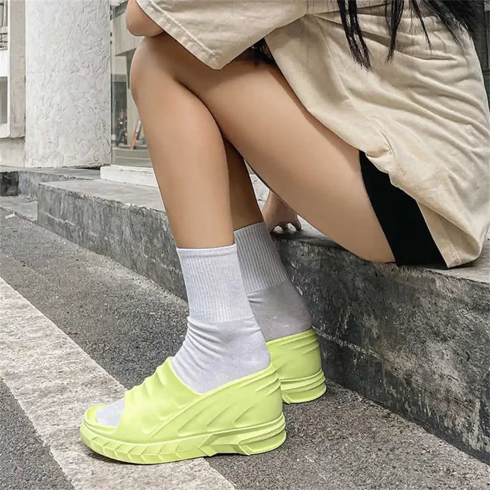 Chunky Fish Toes White Loafers Bath Sandals Woman Shoes Latschen Slippers Sneakers Sports New Fast Pro High Tech Racing