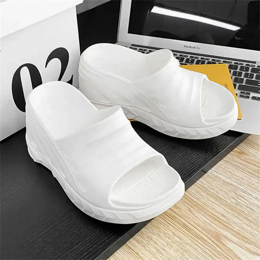 Chunky Fish Toes White Loafers Bath Sandals Woman Shoes Latschen Slippers Sneakers Sports New Fast Pro High Tech Racing